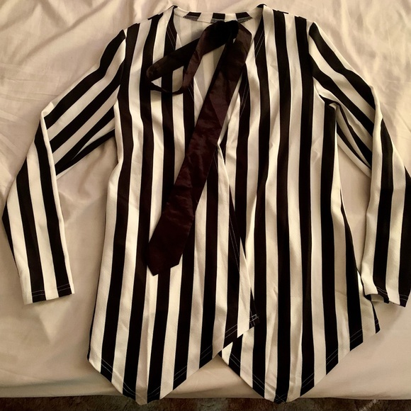 Black and White Striped Suit Set - Picture 2 of 3